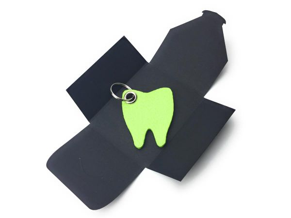 Filz-Schlüsselanhänger - Backen-Zahn - lindgrün/grün - Gravur optional