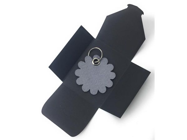 Filz-Schlüsselanhänger - Blume rund - taubengrau/grau - Gravur optional